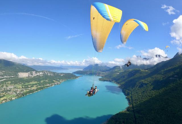 Paragliding