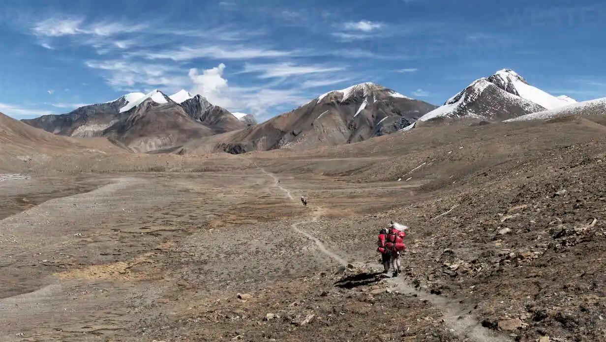 Dhaulagiri Circuit Trek: A Stunning and Raw Trekking Route