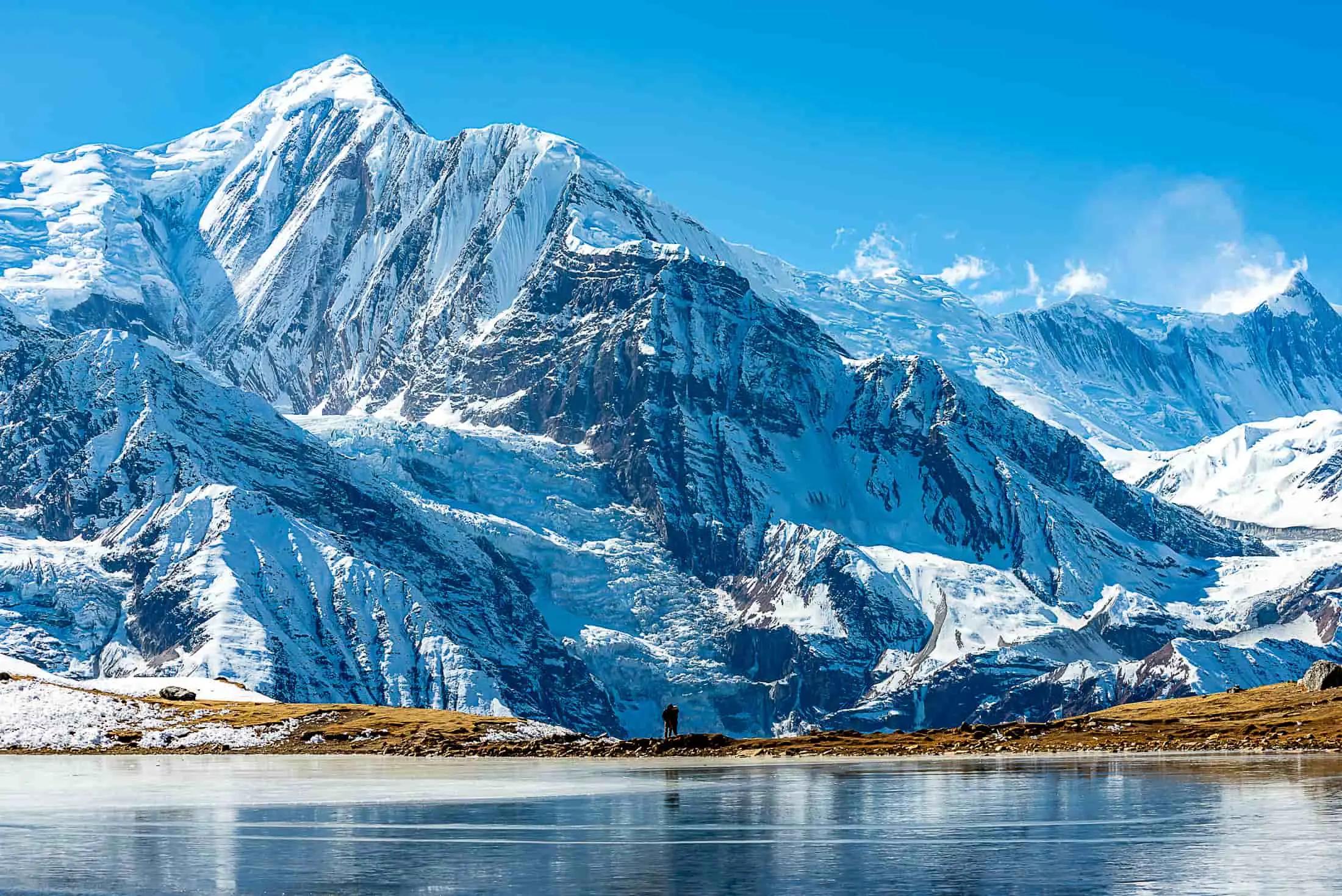 Beautiful mountain view in the Annapurna Circuit trek route