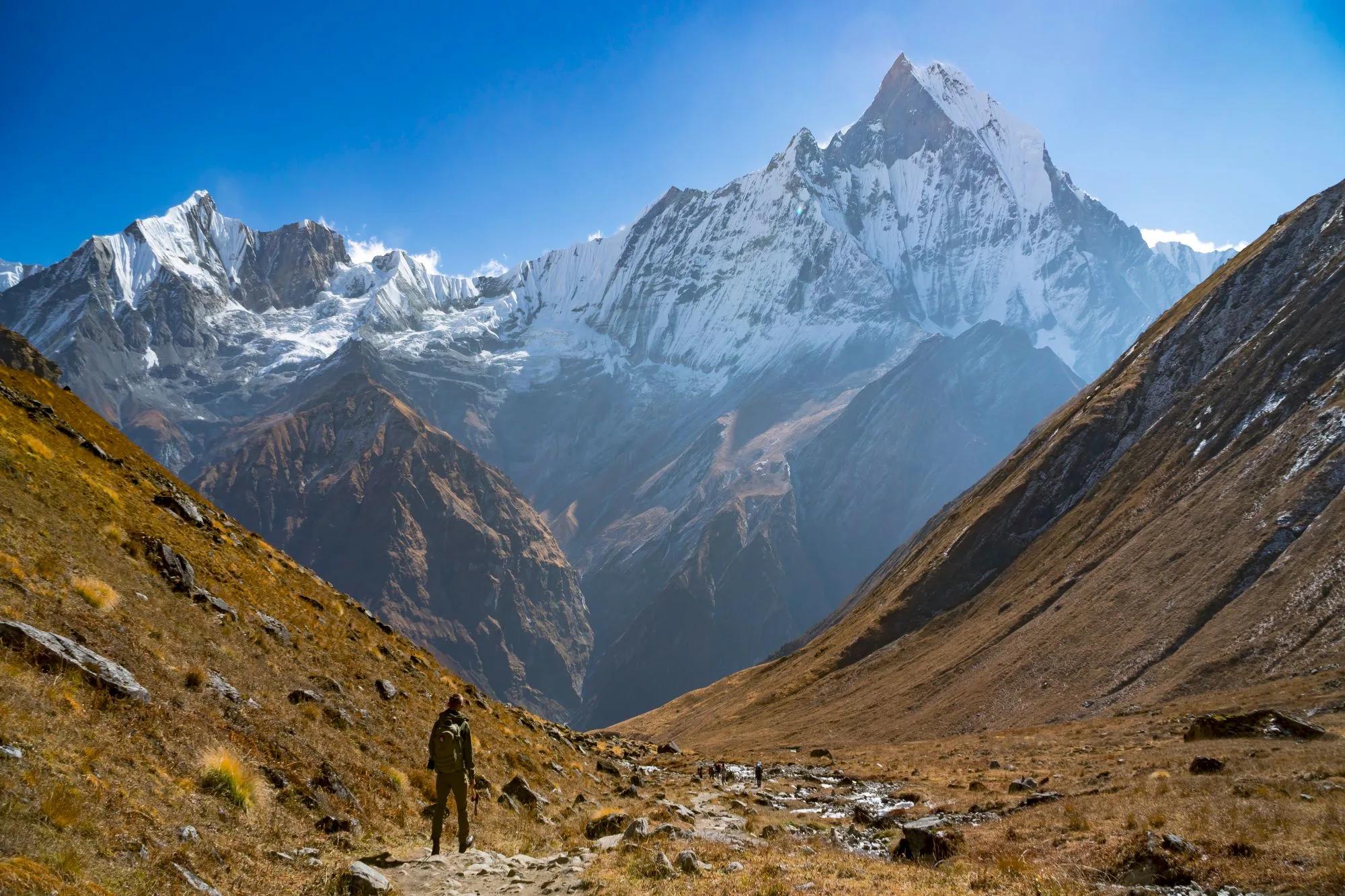 Annapurna peak himalaya range towards base camp